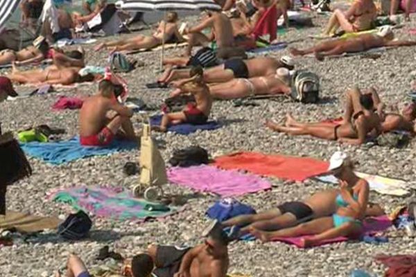 Les pickpockets sévissent aussi sur les plages