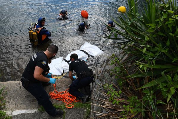 Les gendarmes plongeurs s’entraînent à réagir en cas de noyade criminelle ou accidentelle. 