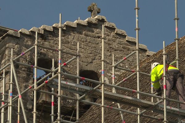 En Limousin, trois édifices religieux vont bénéficier de la collecte de fonds nationale. Ici l'église de Lamazière-Basse en Corrèze en février 2023. En Nouvelle-Aquitaine, douze monuments sont concernés, on vous donne la liste.