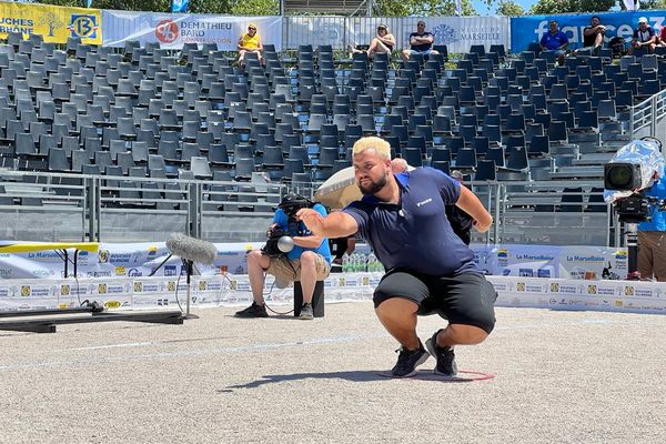 Gros choc pour l'ouverture des 16e de finale de ce Mondial la Marseillaise avec l'équipe de Mickaël Bonetto face à celle de Michel Hatchadourian.