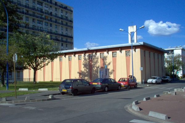 La statue vandalisée se trouvait dans l'oratoire de cette église de Choisy-le-Roi.