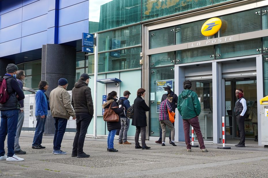 Coronavirus En Auvergne La Liste Des Bureaux De Poste Ouverts Pour Les Allocataires Des Prestations Sociales