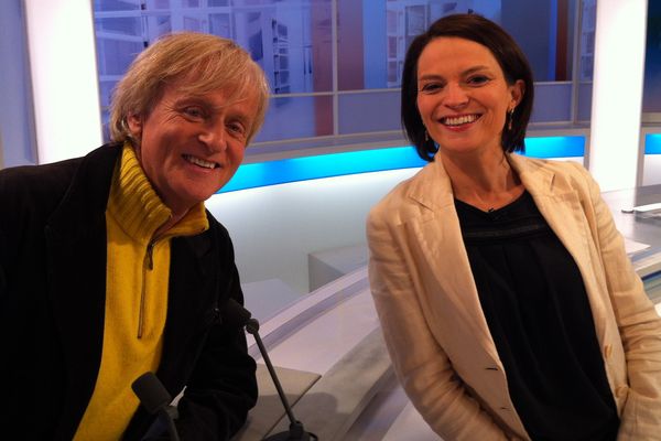 Dave sur le plateau de France 3 pays de la Loire avec Virginie Charbonneau