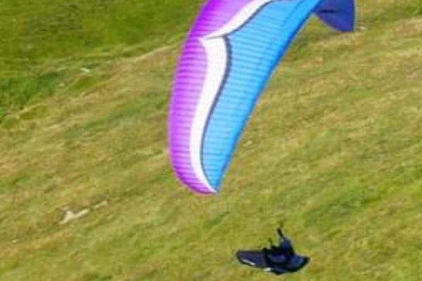 Le parapente de Didier Kalama, lors d'un vol quelques jours avant sa disparition