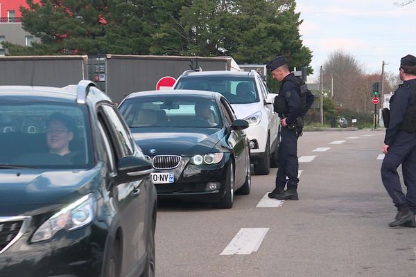 Un contrôle de gendarmerie en Pays de la Loire en mars 2020