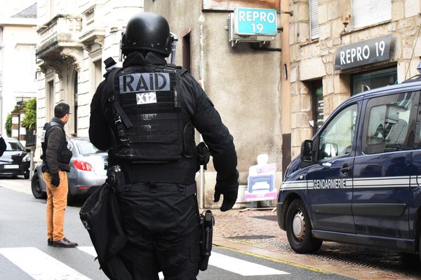 Le Raid a maîtrisé le forcené