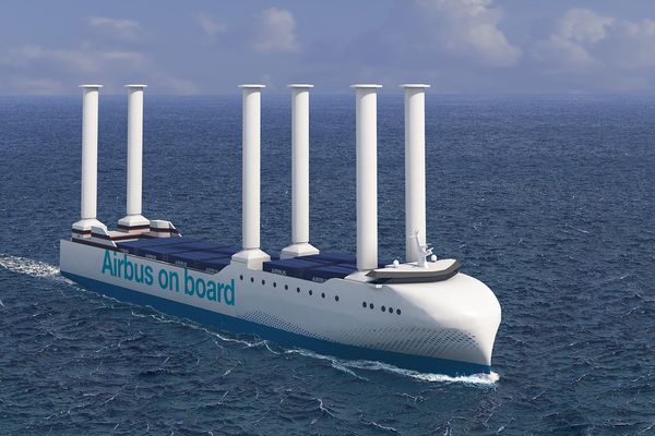 Les nouveaux navires seront propulsés grâce à l’association de six rotors Flettner - de grands cylindres rotatifs qui génèrent une portance grâce au vent, ce qui propulse le navire vers l'avant - et de deux moteurs bi-carburant fonctionnant au diesel maritime et à l'e-méthanol.