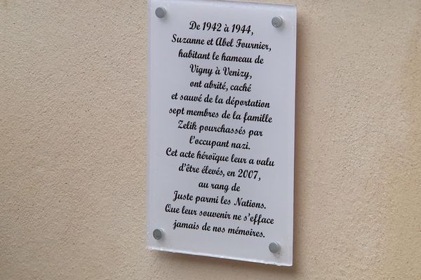 La plaque commémorative dévoilée ce vendredi 29 novembre