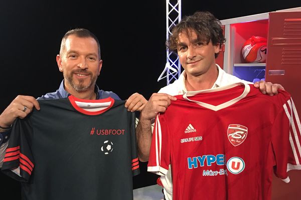 Olivier Polard, entraîneur de l'équipe de Mûrs Erigné (Maine-et-Loire) au côté d'Anthony Brulez sur le plateau d'#USBFOOT