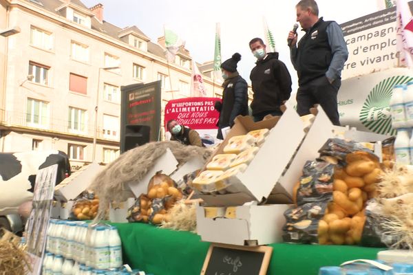 Mobilisation de la FDSEA à Amiens en marge du sommet européen des ministres de l'environnement, le 21/01/2022