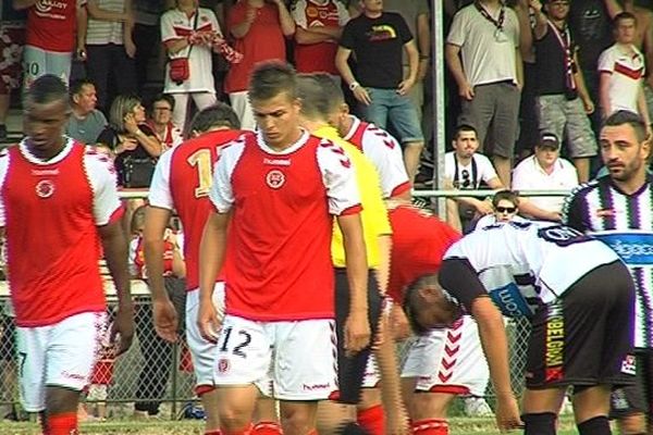 Le match était le second match de préparation des Rouges et Blancs au stade Paul Chandon à Epernay.