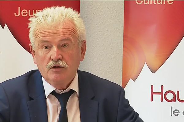 Jean-Marie Bernard comparaît ce mercredi devant le tribunal correctionnel de Lyon dans le cadre de deux enquêtes ouvertes pour "favoritisme" et "détournements de fonds".