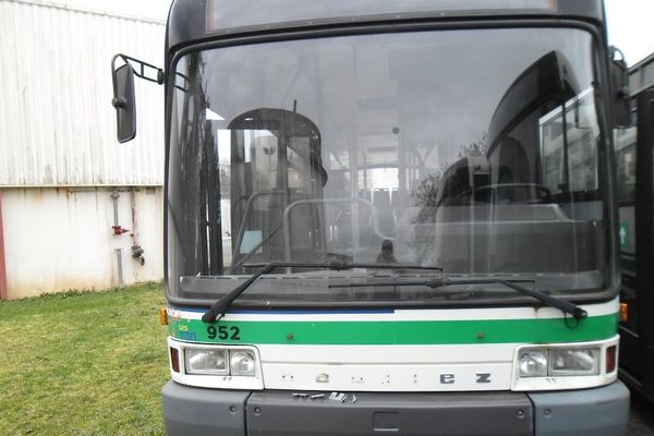 Ces bus ont arrêté de rouler il y a 3 ans.