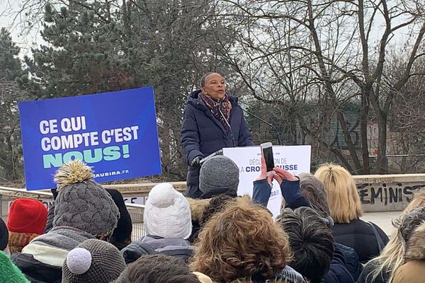 Christiane Taubira annonce sa candidature à la présidentielle devant des militants rassemblés à la Croix-Rousse.