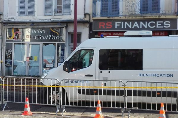 Les gendarmes d'Issoire (Puy-de-Dôme) ont procédé aux premières constatations. Vendredi 11 janvier, les spécialistes de l'identification criminelle étaient sur place.