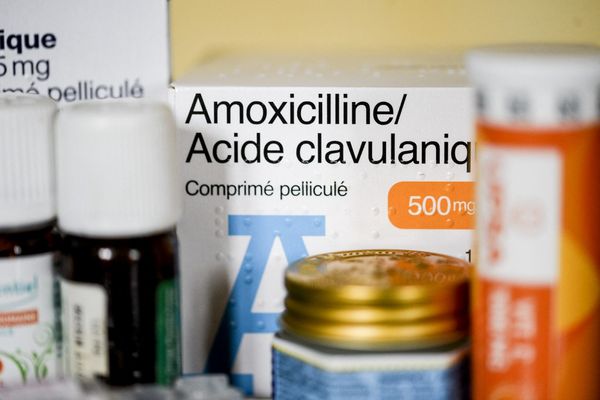 De nombreux antibiotiques sont en pénurie en France.