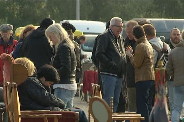 Des brocanteurs de toute l'Europe aux abords du zénith.