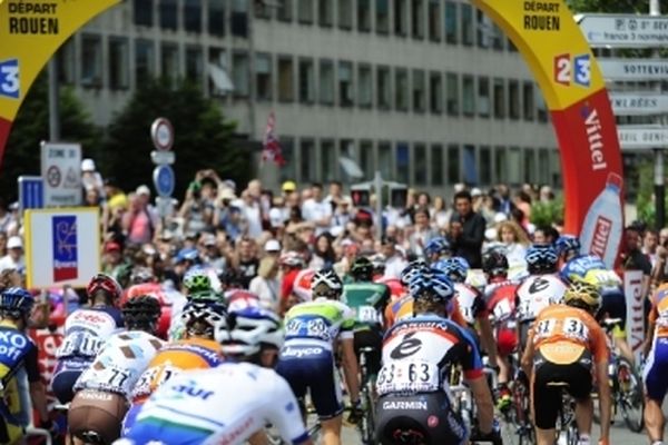 5 juillet 2012- Le départ de la 5e étape du Tour de France 2012 entre Rouen et Saint-Quentin - (Archives)