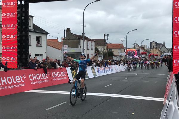 Victoire de Paul LAPEIRA (Decathlon AG2R La Mondiale) !