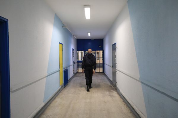 Sa peine venait d'être rallongée, un détenu se suicide à la prison de Grasse.