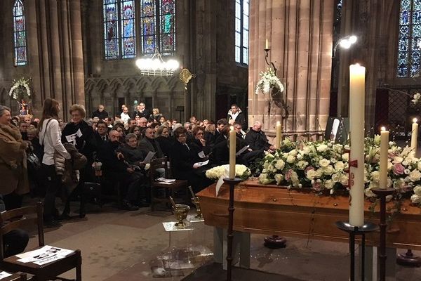 Le monde de la gastronomie alsacienne était réuni à la cathédrale pour rendre hommage à Emile Jung