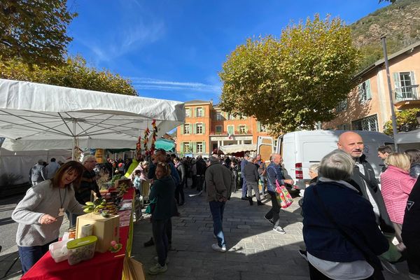 La fête a eu lieu en plein coeur du village d'Isola.