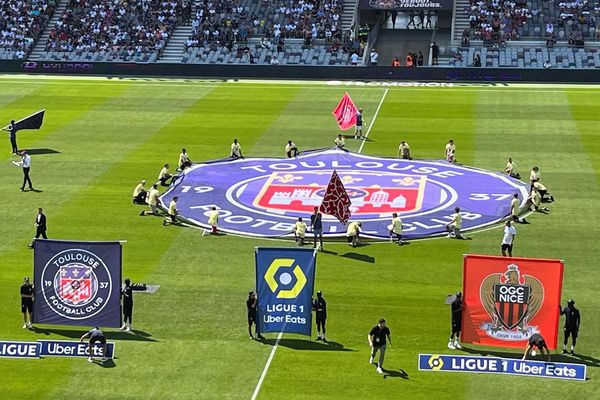 Ouverture du match Toulouse FC - OGC Nice