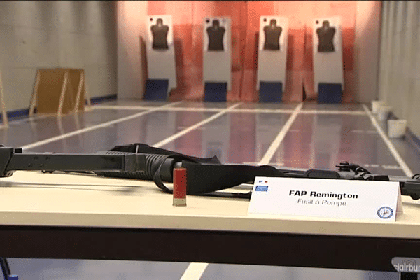 Le public a notamment pu visiter la salle d'entraînement au tir. 