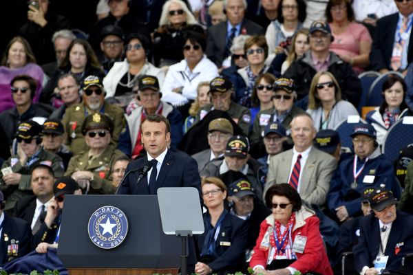 Le président Emmanuel Macron, le 6 juin 2019, lors de la cérémonie au cimetière militaire américain de Colleville-sur-Mer.