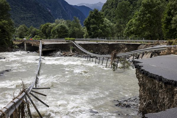 L'autoroute A13, axe majeur entre le nord et le sud du continent, est complètement coupée à hauteur de Lostallo. Le 23 juin 2024.