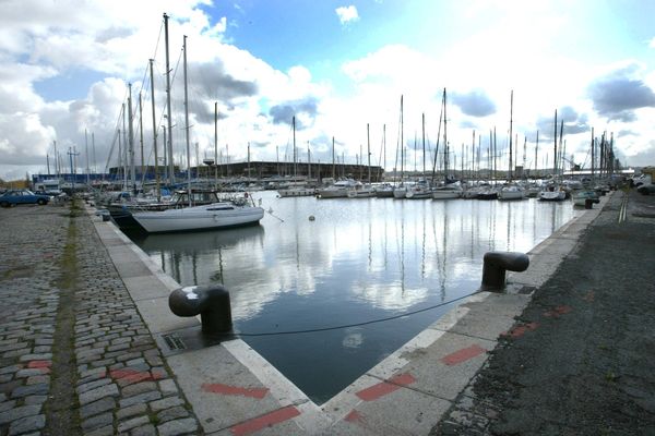 Le corps du sexagénaire a été aperçu dans le Bassin à flot, au nord de Bordeaux.