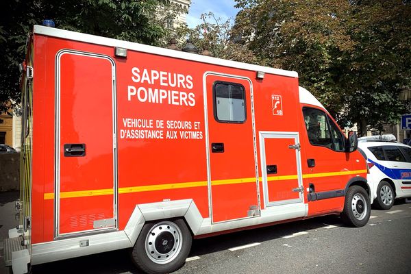 Six personnes ont été transportées à l'hôpital en urgence relative.