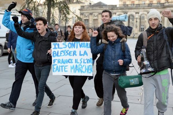 Le départ de la marche des lycéens bordelais le mardi 13/01/2015