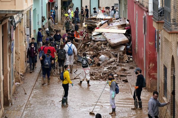 Les inondations des 29 et 30 octobre en Espagne ont causé la mort d'au moins 223 personnes selon le dernier bilan, non définitif, des autorités.