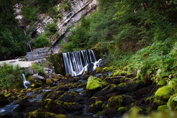 La source du Doubs fournit l'eau de la commune de Mouthe (PHOTO ARCHIVES)