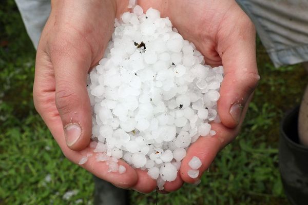 Une averse de grêle s'est abattue sur plusieurs communes du pays d'Aix lundi 22 mai vers 16 h.