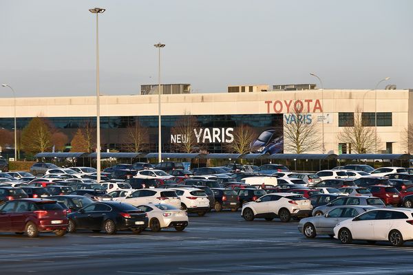 Les salariés de Toyota peuvent désormais se rendre au travail en navette. 