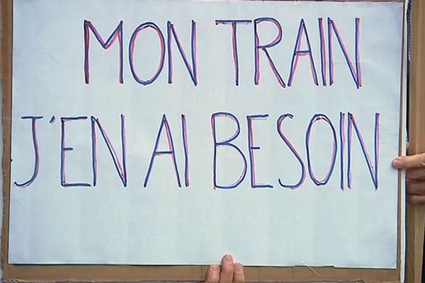 Drame de Millas : les usagers de la ligne SNCF Perpignan-Villefranche réclament sa réouverture - 2019.