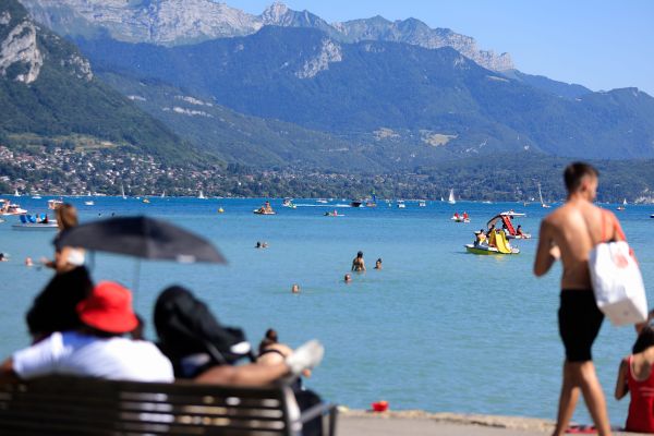 Illustration. Les vacanciers sont de retour sur les bords du lac d'Annecy en ce début du mois de juillet.