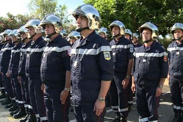 L'hommage des pompiers du SDIS06.