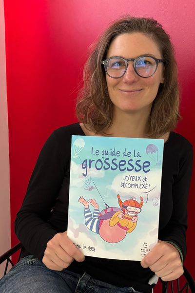 La gynécologue-obstétricienne, Juju la gygy, nous donne des conseils pour une grossesse joyeuse et décomplexée