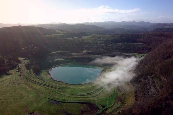 Vue sur le bassin minier des environs de Decazeville dans l'Aveyron.