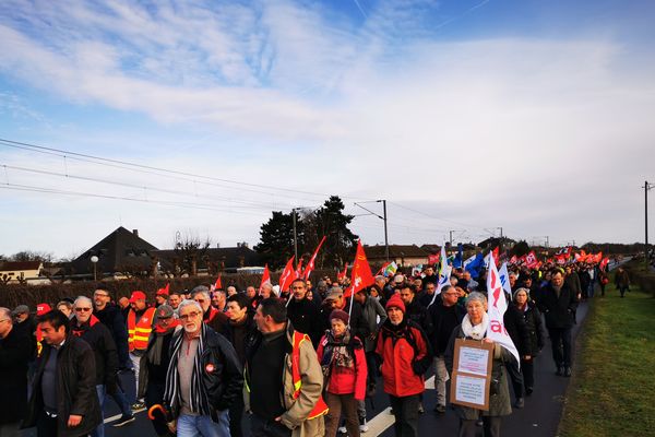 1 400 manifestants à Compiègne selon la préfecture de l'Oise