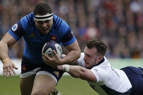 Le capitaine du XV de France Guilhem Guirado (Toulon) fait partie des quinze rugbymen nommés pour le titre de meilleur joueur européen de 2016.
