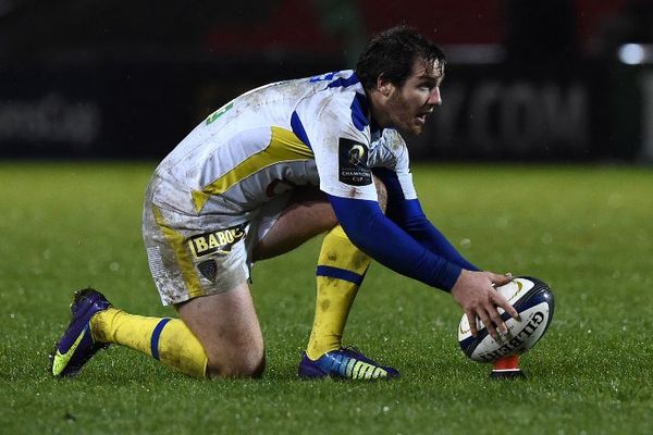 Pour le match de Champions Cup de l'ASM chez les anglais d'Exeter, Camille Lopez retrouve son poste à l'ouverture. Il sera associé à Morgan Parra à la charnière.