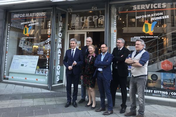 Alors que l'avenir s'était brutalement assombri en juillet 2018 pour l'espace infos jeunes de Clermont-Ferrand, la hausse des subventions de certains de ses financeurs pourrait lui permettre de sortir la tête de l'eau.