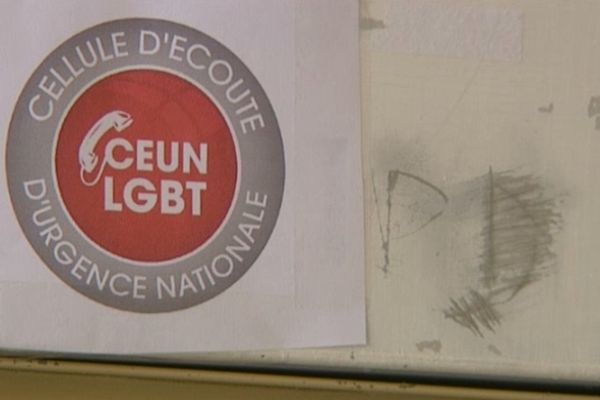 L'inscription date du jour de l'adoption de la loi sur le mariage pour tous à l'Assemblée Nationale.