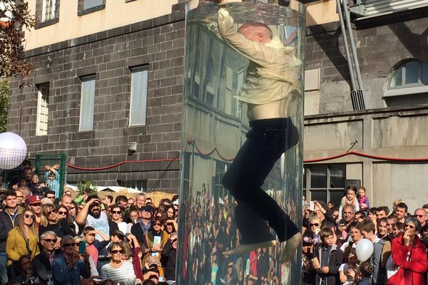 Prés de 50.000 personnes ont assisté aux spectacles disséminés dans la ville.