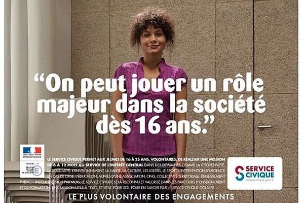 Tout jeune qui voudra faire un service civique pourra le faire dès le 1er juin, a annoncé François Hollande jeudi 5 février 2015.