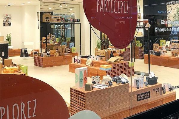 Le Pop Up Initiative Nice Côte d'Azur offre de la visibilité aux entrepreneurs. 